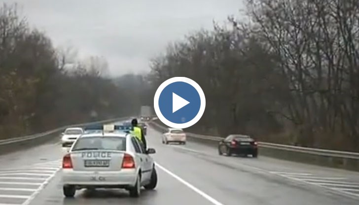 В микробуса са пътували незрящи хора, които са се прибирали към Перник