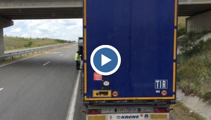 Въпреки, че има клип, на който се вижда и чува как Василев се пазари с тираджия, хасковският съд го оправда