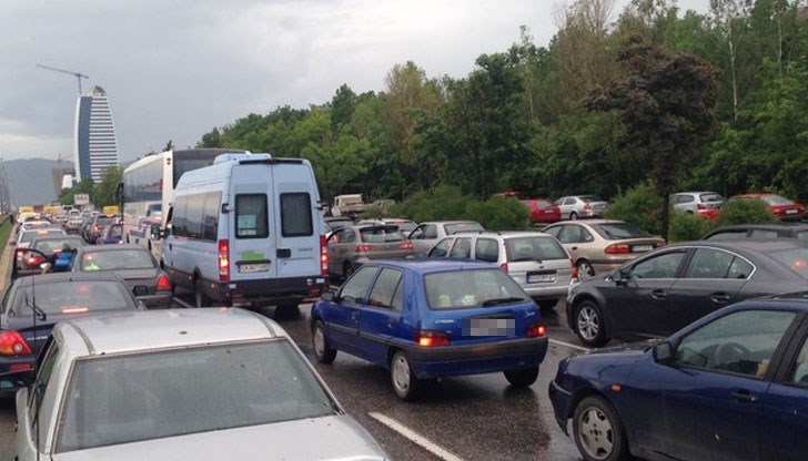 Вечерният час пик прави прибирането с 66% по-бавно