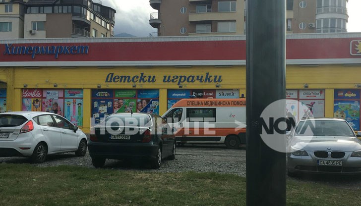 Екшънът се е разиграл в близост до голям детски магазин Екшънът се е разиграл в близост до голям детски магазин