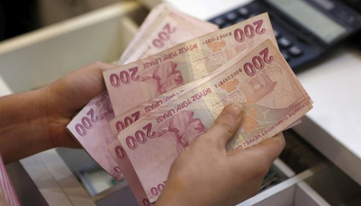 Турската валута днес достигна исторически минимум на валутните пазари