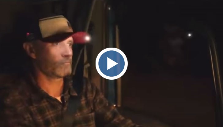 Тя реагира на движенията на главата, предхождащи заспиването зад волана, като веднага събужда шофьора