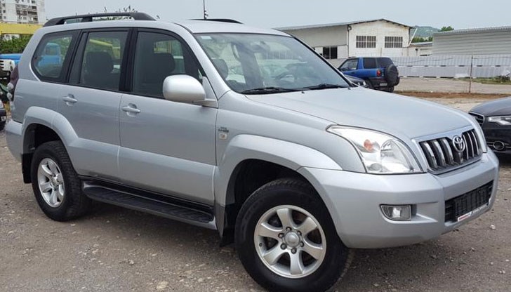 Автомобилът е откраднат от улица "Княжеска" в Русе Автомобилът е откраднат от улица "Княжеска" в Русе