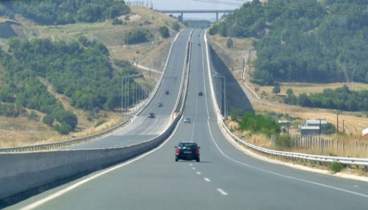 Новата скорост е била определена след проучване и одобрение от компетентните пътни и полицейски служби