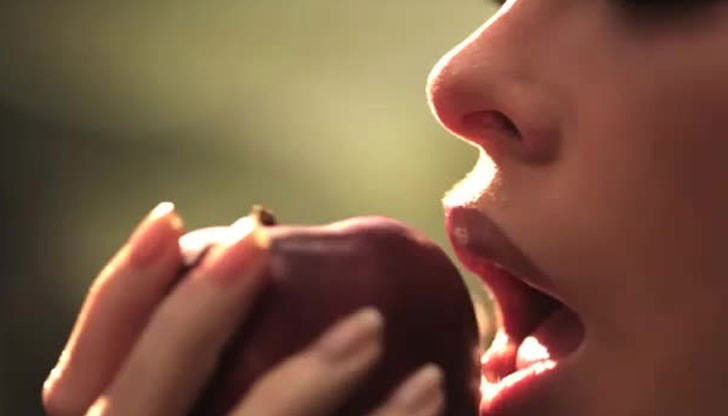 Необходимо е да защитавате справедливостта в този ден и да победите тялото си Необходимо е да защитавате справедливостта в този ден и да победите тялото си