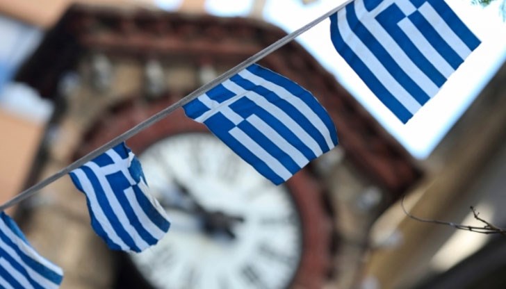 Сумата, която всеки би могъл да получи за Коледа, ще е около 1 000 евро Сумата, която всеки би могъл да получи за Коледа, ще е около 1 000 евро