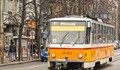 Трамвай осакати възрастна жена в София
