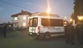 Нападнаха с камъни полицаи в Бургас
