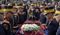 Румъния се сбогува с крал Михай