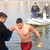 Теодор преплува езерото в лесопарк Липник