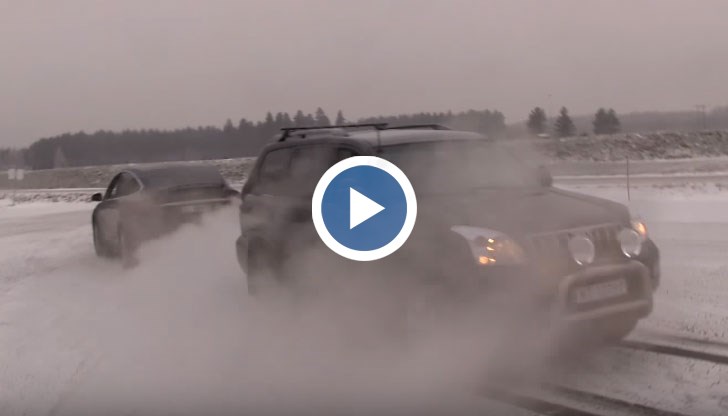 Кросоувърът Model X и Land Cruiser Prado мерят сили на лед.