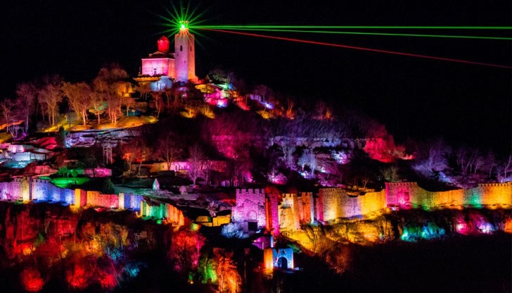 Пет пъти безплатно жителите и гостите на Велико Търново ще могат да гледат „Царевград Търнов – звук и светлина“