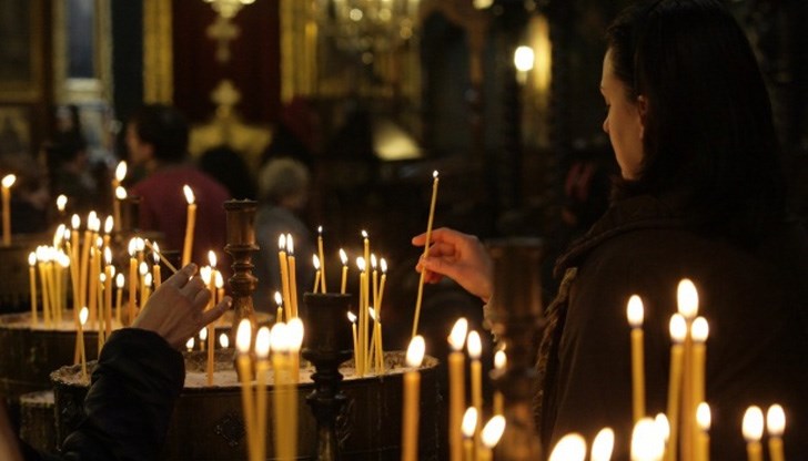 Не се правят венчавки, кръщенета, опела