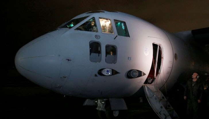 Полетът е бил по маршрут София – Франкфурт – София и се е извършил по молба на директора на център „Фонд за лечение на деца”