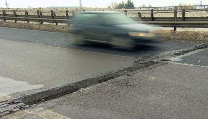Агенция "Пътна инфраструктура" поднася своите извинения на шофьорите на авариралите автомобили