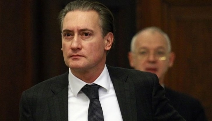 Според него решение на този проблем има и той е свързан с възможността да се внася работна ръка отвън Според него решение на този проблем има и той е свързан с възможността да се внася работна ръка отвън