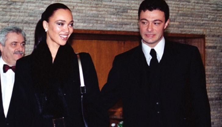 В статуята на Илиев ще бъде вградена урна с част от праха му В статуята на Илиев ще бъде вградена урна с част от праха му