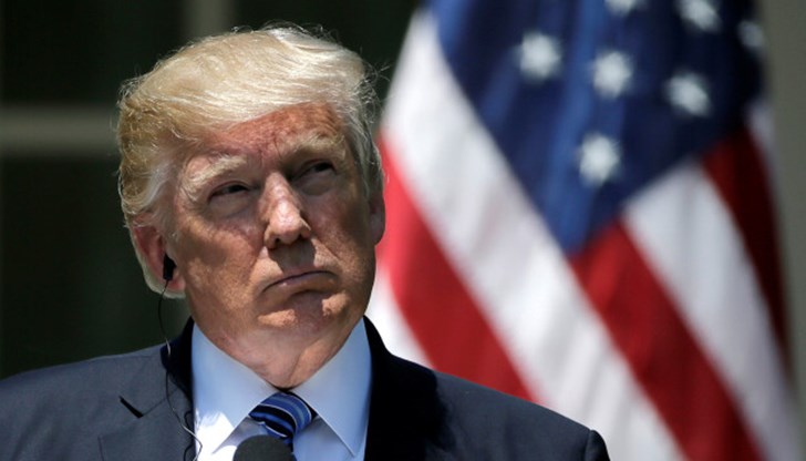 Върховният съд на САЩ разреши заповедта на президента Доналд Тръмп Върховният съд на САЩ разреши заповедта на президента Доналд Тръмп