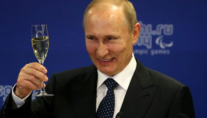 Президентът на Русия поздрави народа на страната по случай предстоящия празник