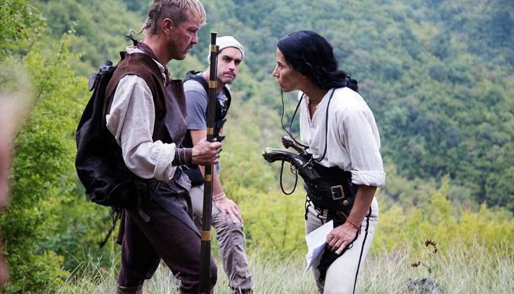 „Воевода“ с черен потник и клин като морски пехотинец „Воевода“ с черен потник и клин като морски пехотинец