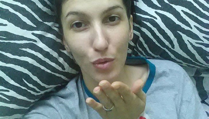 Бъдете здрави, закриляни и благословени! Посрещнете празниците със семейството си и се обичайте!