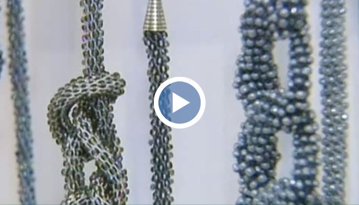 Защо бижута от мъниста се носят против уроки?