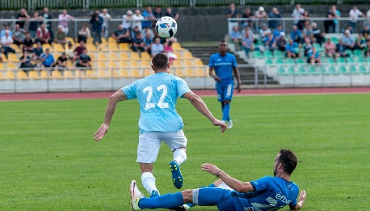 Русенци започват с проверките на 18 януари срещу Ботев Гълъбово Русенци започват с проверките на 18 януари срещу Ботев Гълъбово