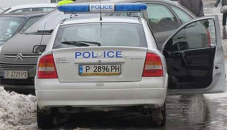 Служители на Второ РУ разследват кражбата