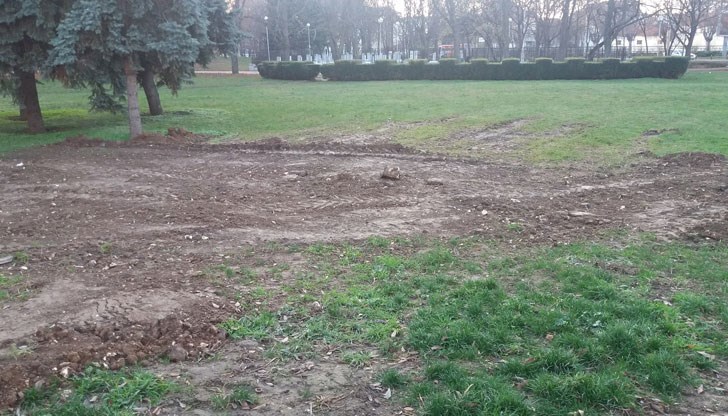 Паркът на Възрожденците се е превърнал в Лунен пейзаж