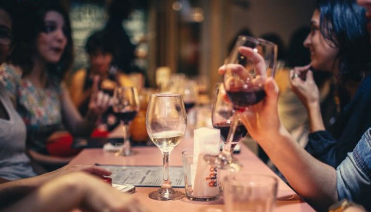 Празнуващите били разочаровани от мизерните условия