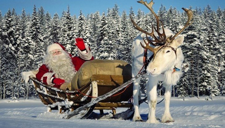 Дядо Коледа тръгна от Лапландия точно в 12 часа българско време днес