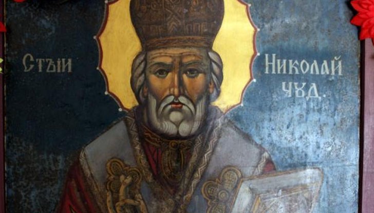 На територията на община Рила са запазени много параклиси, като всички са построени на места на стари оброчища