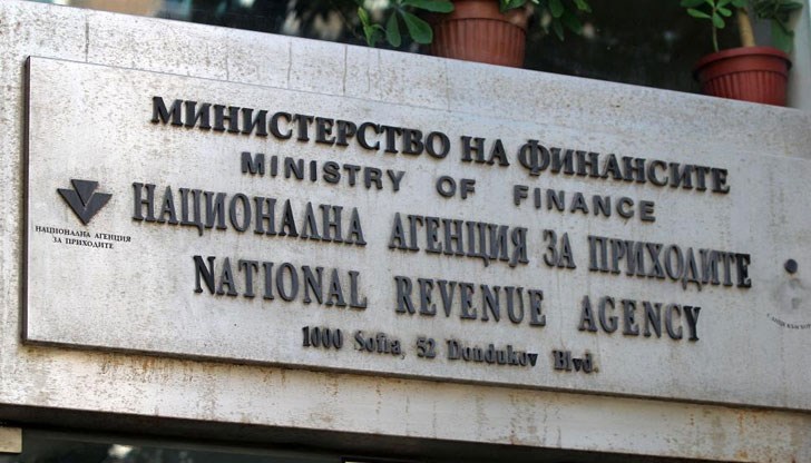 Контролни действия са били предприети спрямо 100 000 души