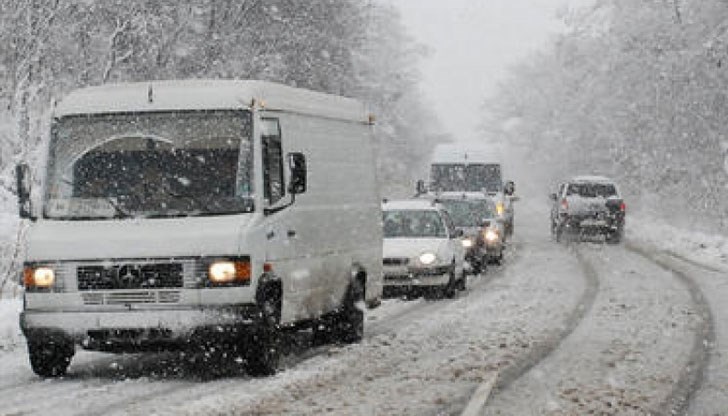 През нощта се очаква снеговалеж в цялата страна