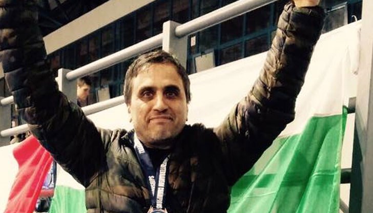 Грандмайсторът е многократен шампион на България, деветкратен балкански шампион, европейски и вице-европейски шампион