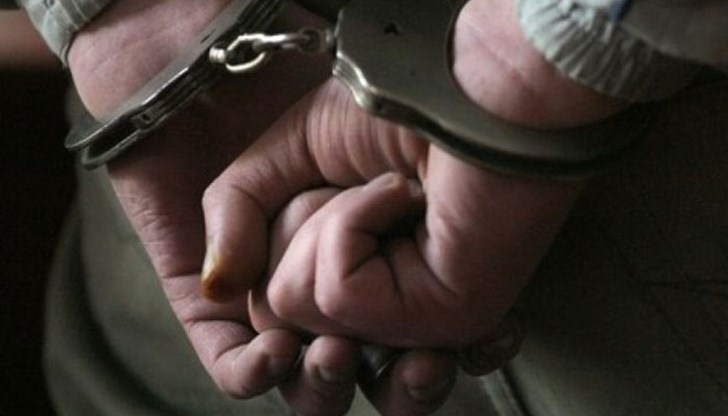 И.А.П. е един от банковите обирджии, които в края на март 2016 г. разбиха и ограбиха трезора на клон на Пощенска банка в Русе И.А.П. е един от банковите обирджии, които в края на март 2016 г. разбиха и ограбиха трезора на клон на Пощенска банка в Русе