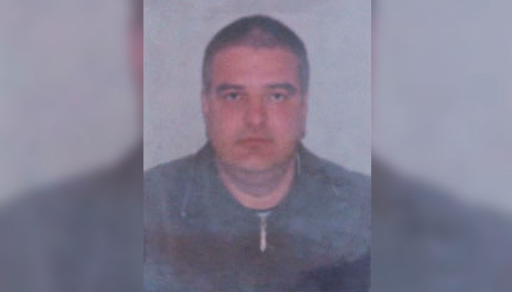 Вместо да се сгоди, внукът ми дойде, за да погребе баща си