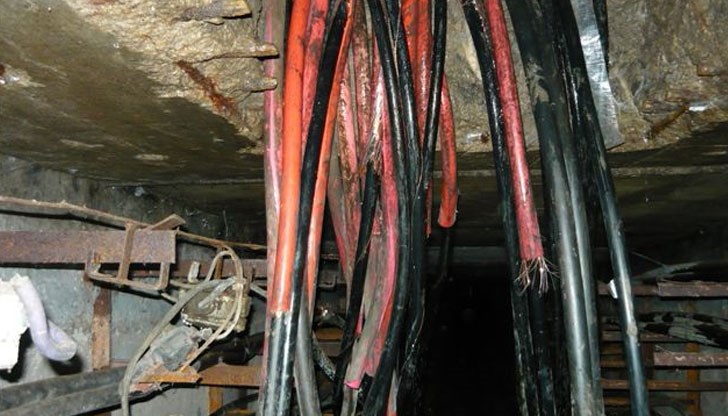 В района на улица "Шипка" са задигнати около 2 метра оптичен кабел / Снимката е илюстративна/ В района на улица "Шипка" са задигнати около 2 метра оптичен кабел / Снимката е илюстративна/