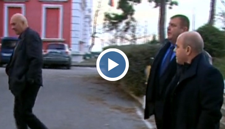 Прехвърлянето на собствеността се очаква да стане в близките няколко месеца