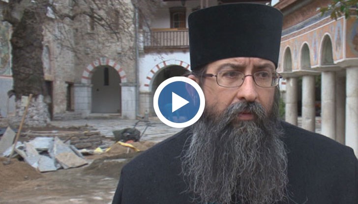 Светият синод внезапно взе решение за освобождаването му