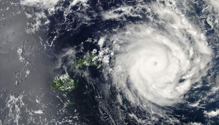 Опасно време ни очаква през уикенда Опасно време ни очаква през уикенда