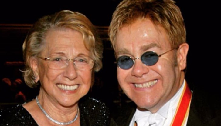 Двамата бяха отчуждени в продължение на 9 години