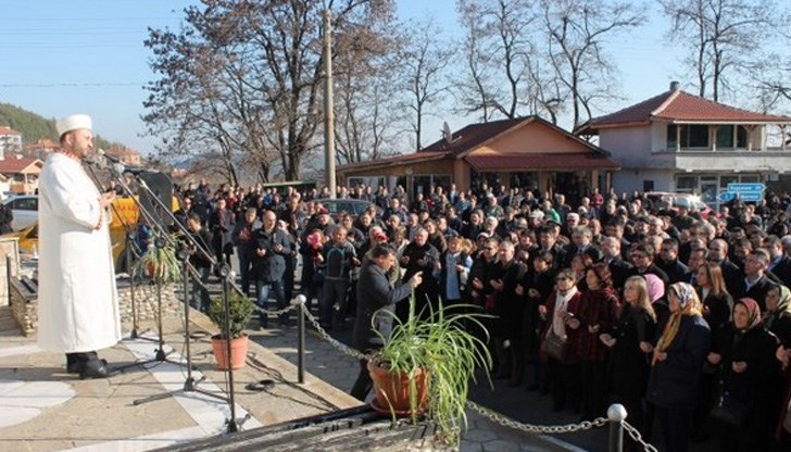 2 хиляди души се включиха във възпоменателен митинг в кирковското село Могиляне