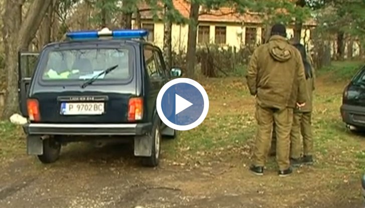 Опитал се да пренесе дървесината през границата