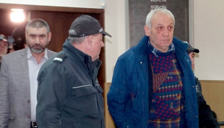 Съдът прие, че липсва и каквато е да опасност от укриване на Й., който има постоянен адрес, месторабота, семейна ангажираност Съдът прие, че липсва и каквато е да опасност от укриване на Й., който има постоянен адрес, месторабота, семейна ангажираност