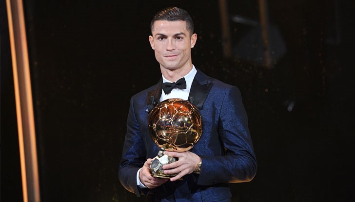 Португалецът отново изпревари конкурентите си Лионел Меси и Неймар Португалецът отново изпревари конкурентите си Лионел Меси и Неймар