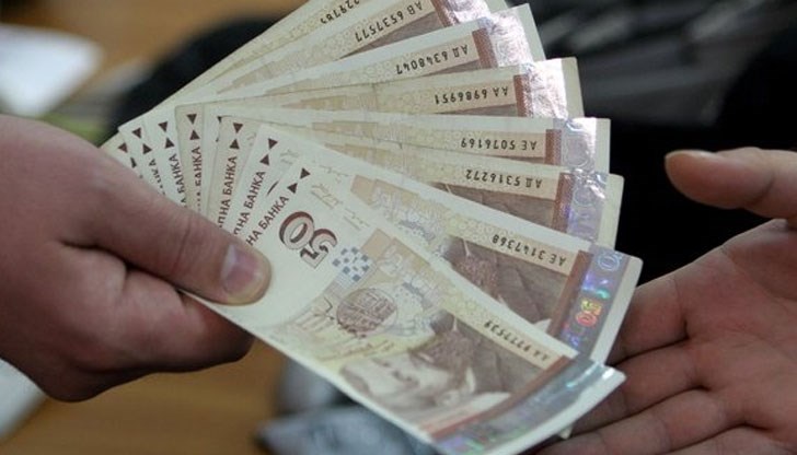 В момента експертите получават по-малко пари от учителите В момента експертите получават по-малко пари от учителите