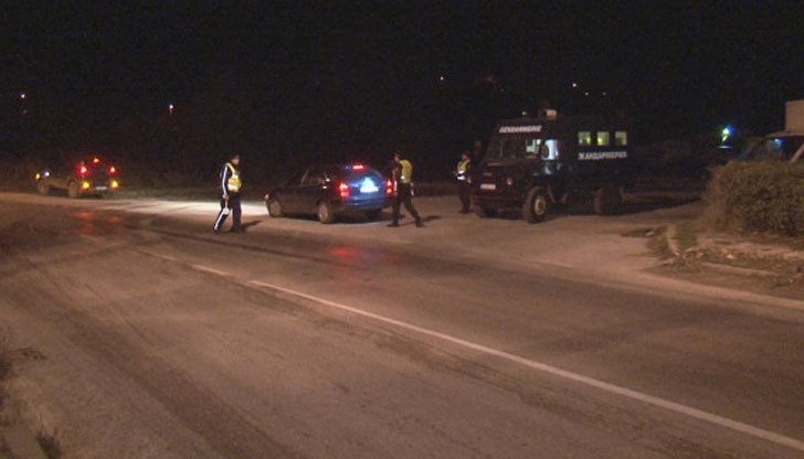 Арестувани са около 10 души