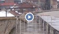 Падна парапет на мост в Добрич