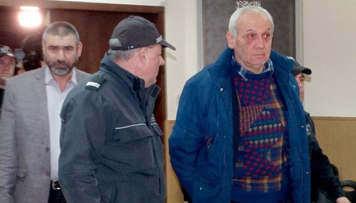 Ромите от Първенец излизат на протест Ромите от Първенец излизат на протест